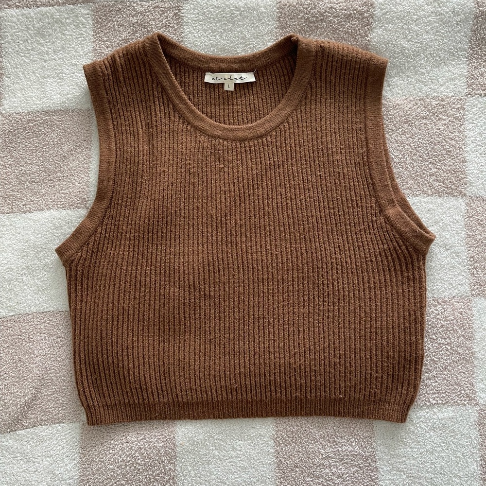 Brown cropped sweater tank